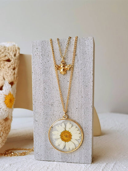 Pressed Flower Necklace - Natural Daisy&Bee