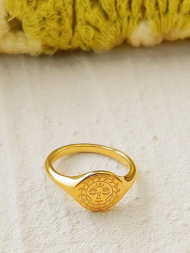 Love By The Moon Signet Boho Ring