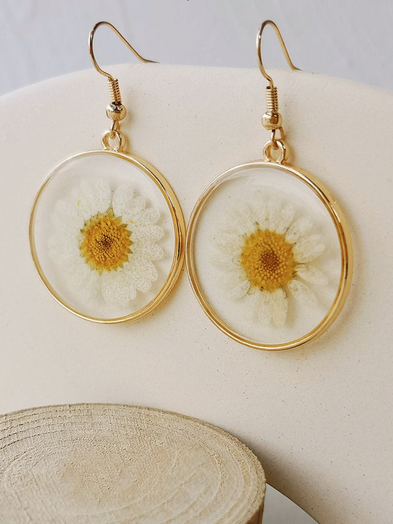 Pressed Flower Earrings - White Daisies