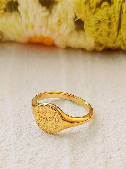 Love By The Moon Signet Boho Ring