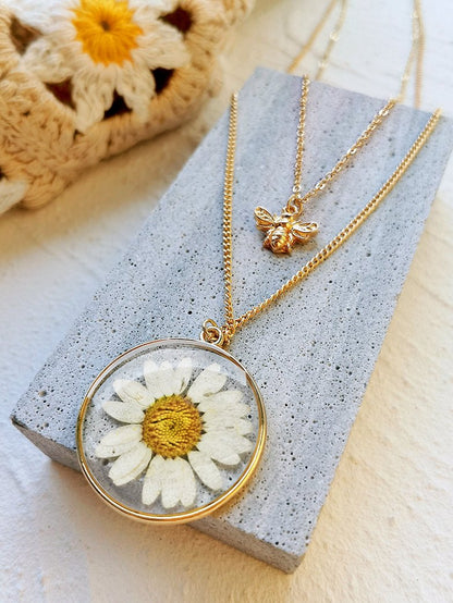 Pressed Flower Necklace - Natural Daisy&Bee