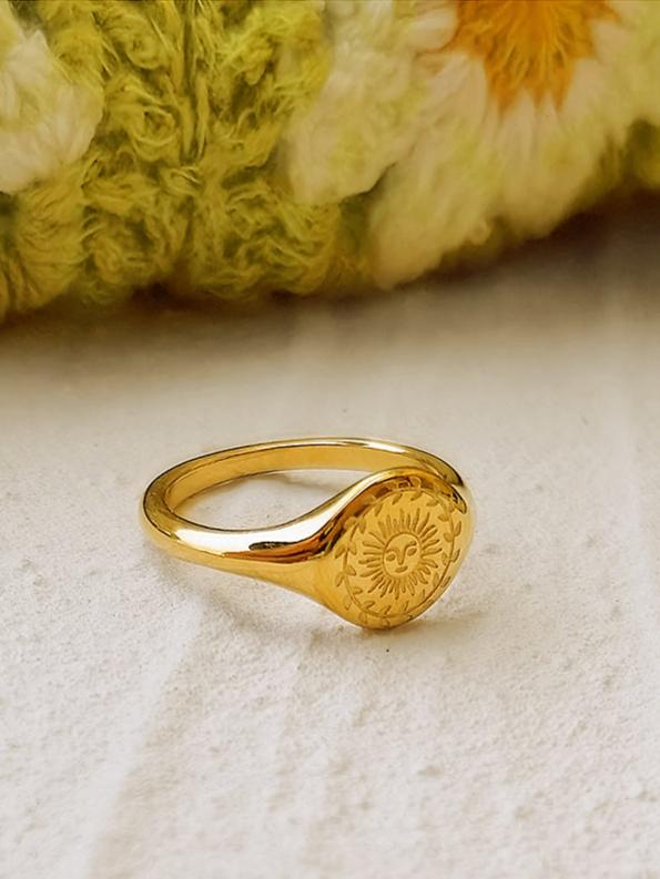 Love By The Moon Signet Boho Ring