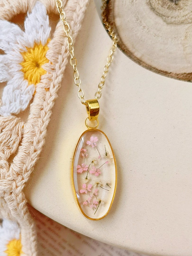 Mini Tulip Golden Oval Pendant  Natural Resin Necklace