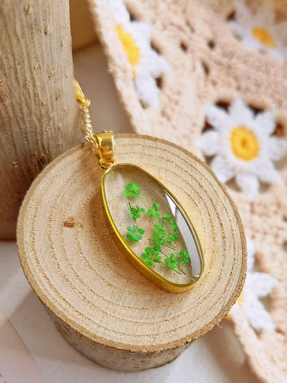 Mini Tulip Golden Oval Pendant  Natural Resin Necklace