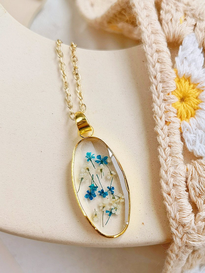 Mini Tulip Golden Oval Pendant  Natural Resin Necklace