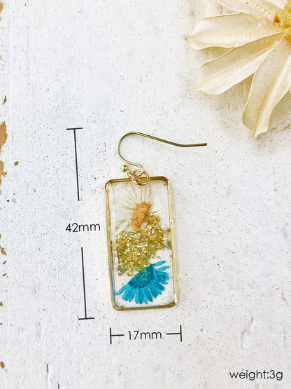 Daisy Gold Leaf Dried Flower Earrings