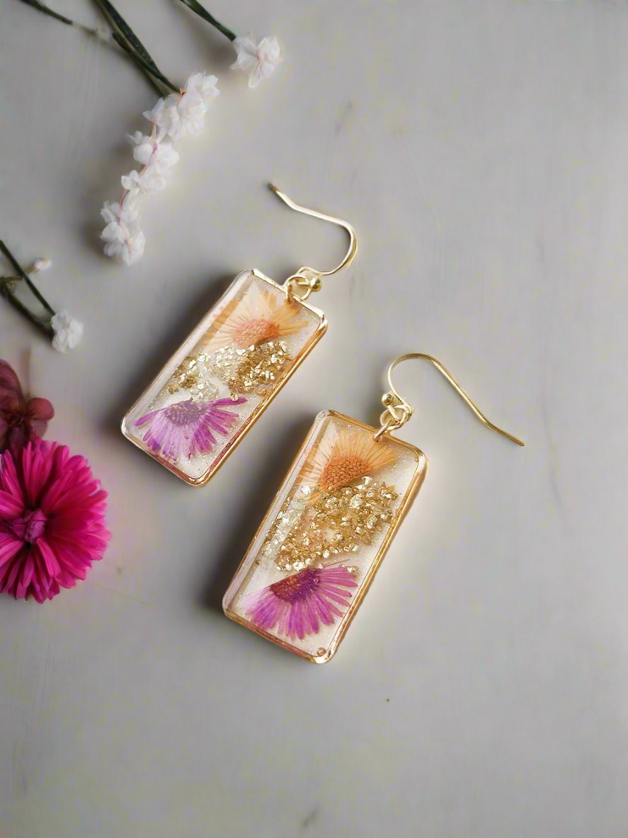 Daisy Gold Leaf Dried Flower Earrings