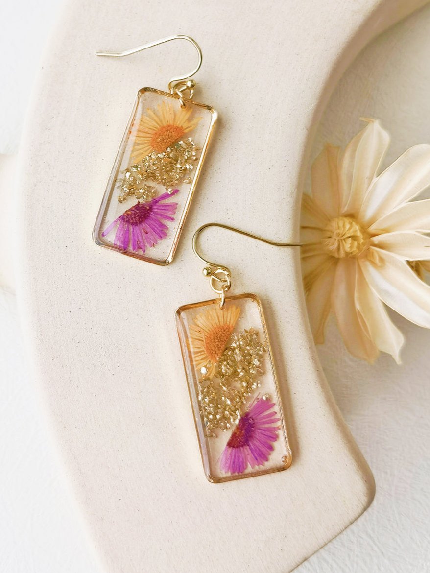 Daisy Gold Leaf Dried Flower Earrings