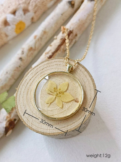 Embrace Nature's Beauty Resin Flower Necklace