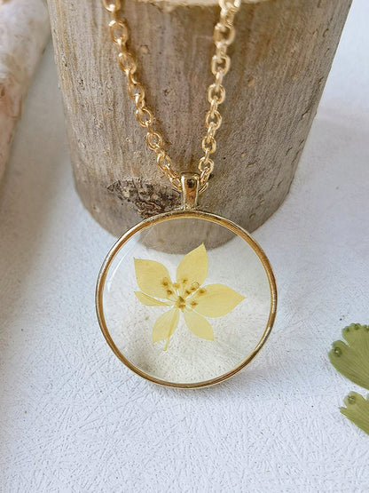 Embrace Nature's Beauty Resin Flower Necklace