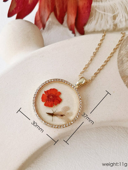 Flower Resin Round Crystal Pendant Necklace