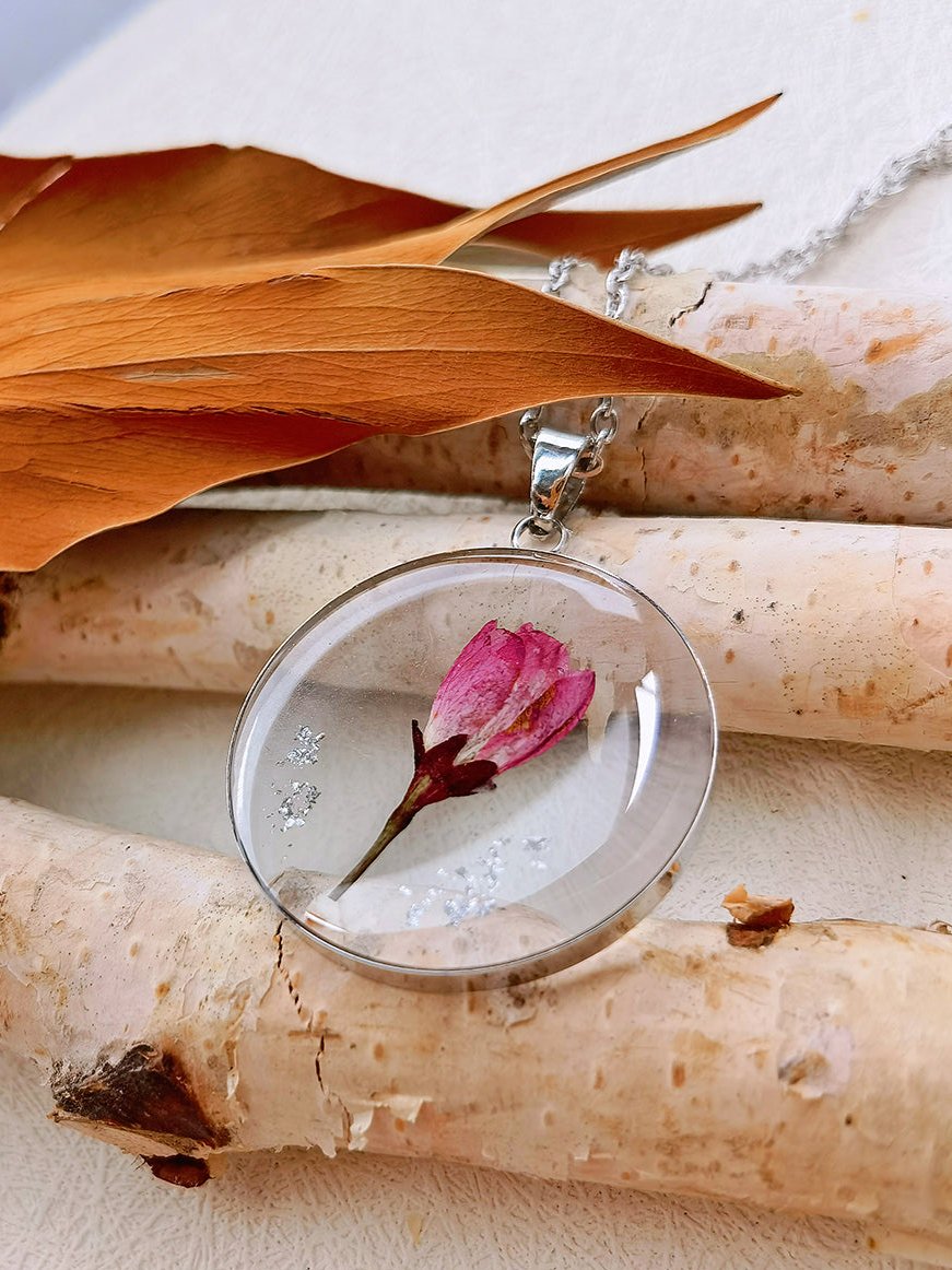 Resin Flower Necklace: August Rose